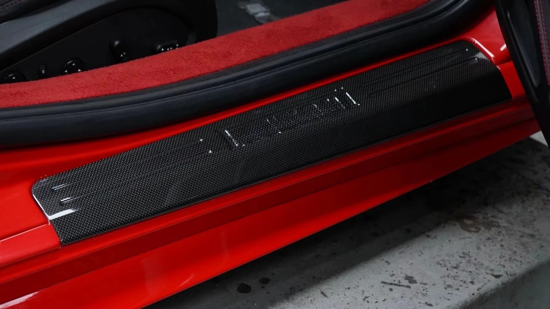 High Quality Fast Delivery Whole Sale Price Dry Carbon Fiber Door Sills Body Kits for 458